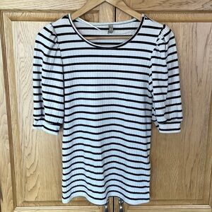 Soya Concept Balloon Sleeve Striped Tee Black/Cream size small